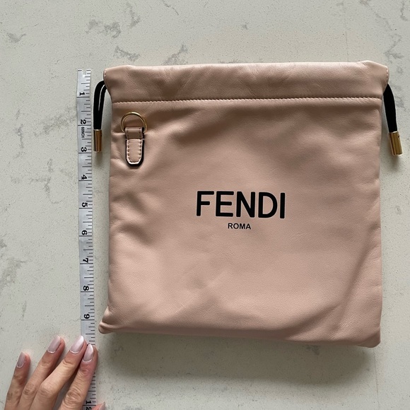 Authentic Fendi Sacchetto bag, light pink drawstring bag, like new (used once) - Picture 2 of 10